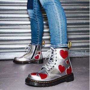 Dr. Martens 1460 Red Heart Glitter Sole Zip Up Boots Silver Metallic Size US 5